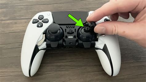 How to replace a stick module on your DualSense .